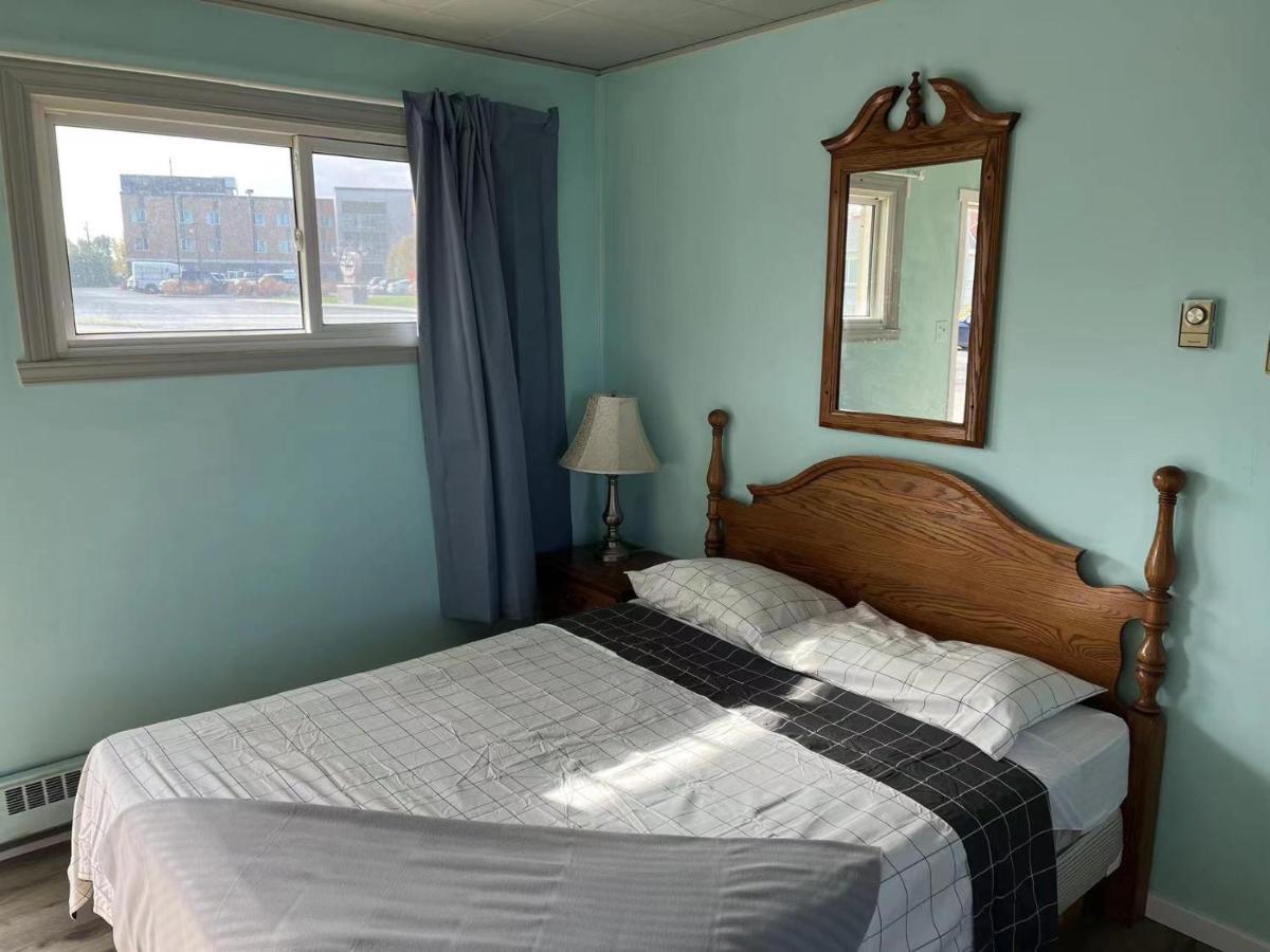 Motel Sainte Catherine Buitenkant foto