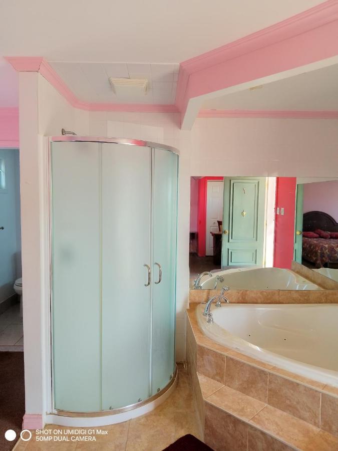 Motel Sainte Catherine Buitenkant foto