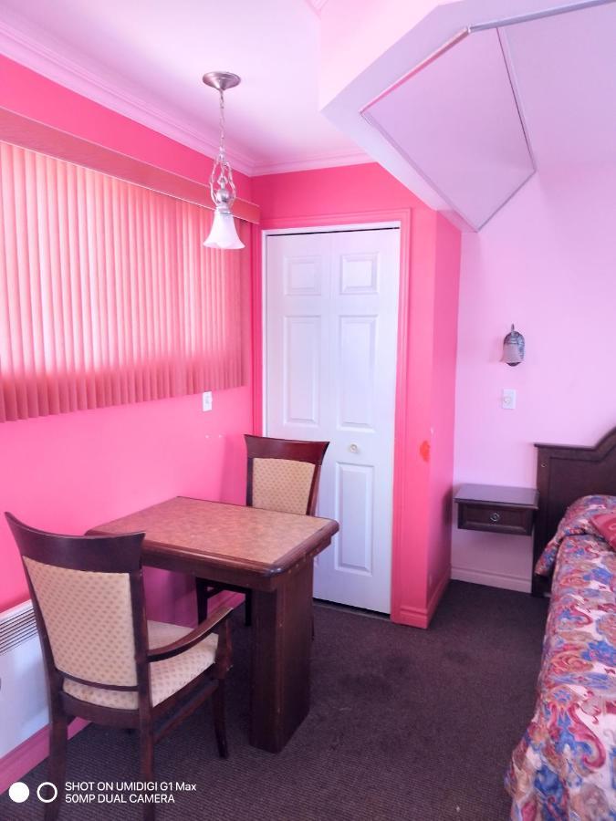 Motel Sainte Catherine Buitenkant foto